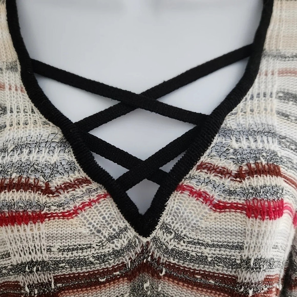 Nic+Zoe | Linen Blend V-neck Lightweight Textured Open Knit Sweater - Size M - Picture 4 of 8